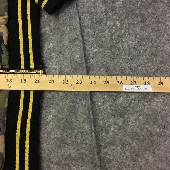 True Religion TR Logo stitched Women's Camo Bomber Jacket WD00175C Size: Large - Picture 7 of 9